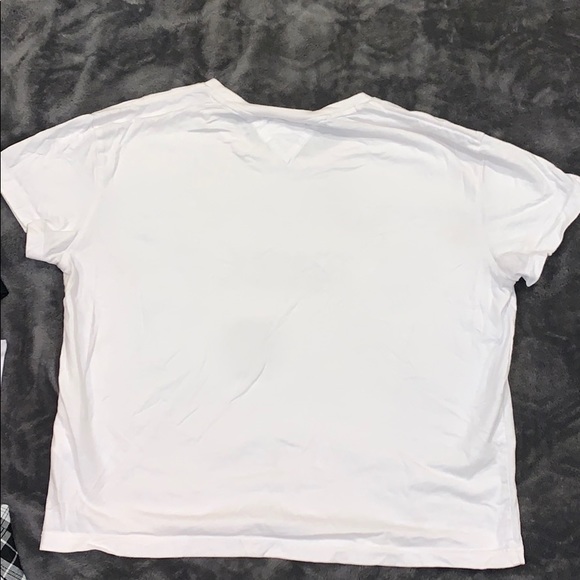 Tommy White Tee - Picture 3 of 3